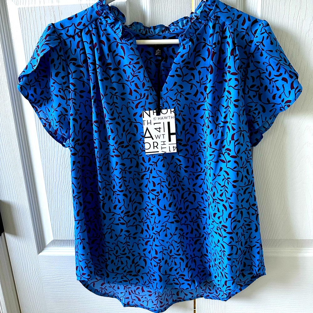 Tulip sleeve blouse